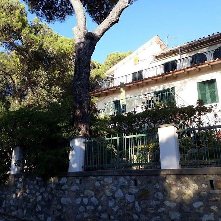 Casa Al Mare Livorno Lägenhet Quercianella Exteriör bild