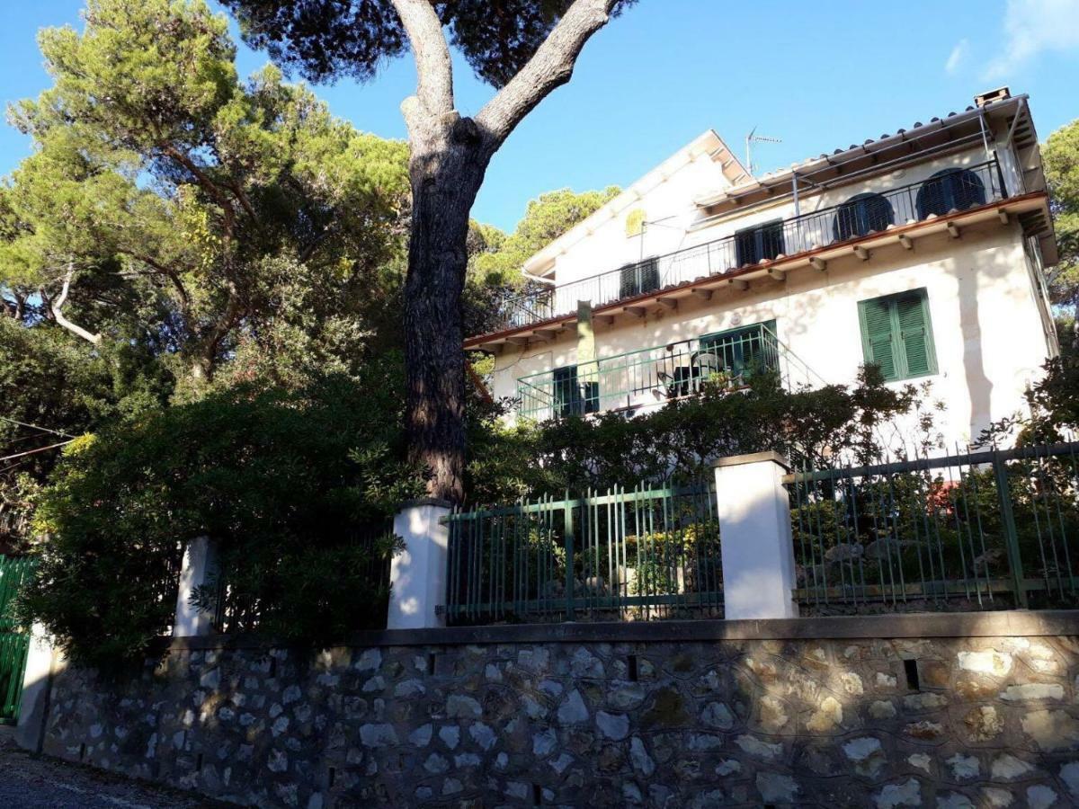 Casa Al Mare Livorno Lägenhet Quercianella Exteriör bild